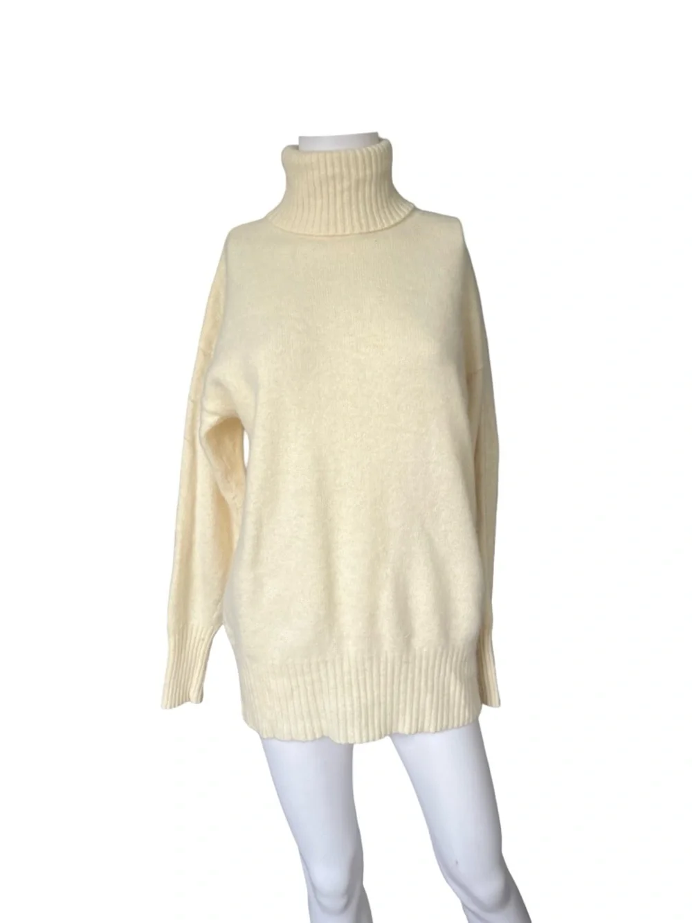 Vintage GAP Clothing Co Turtleneck Sweater Cream Knit Wool Angora Size Medium